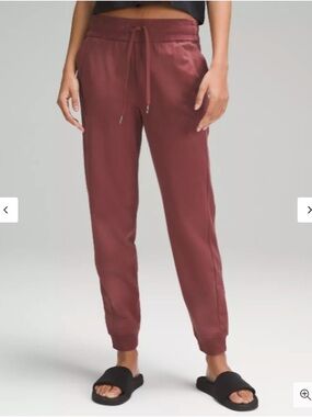 Scuba High-Rise French Terry Jogger